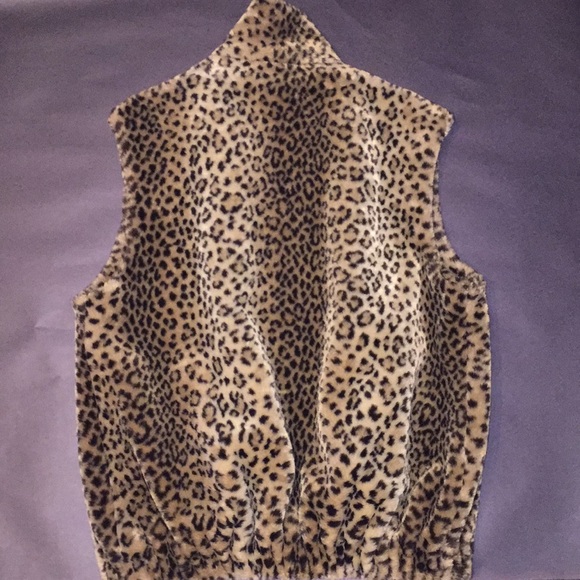 Faux Fur Leopard Vest Sz S (fits like a M) - Picture 7 of 7